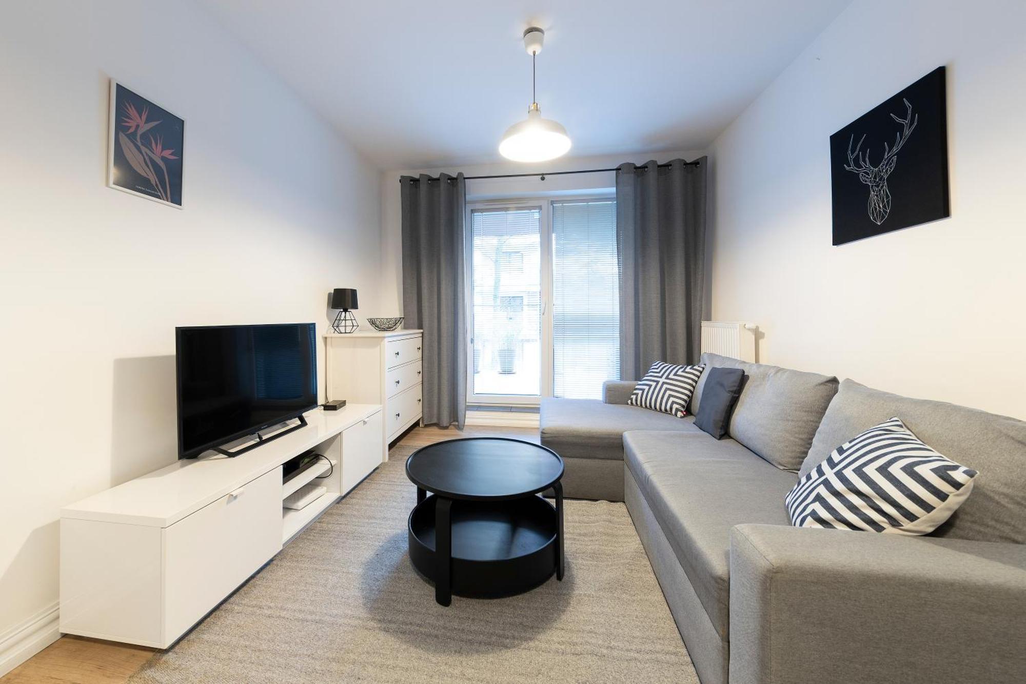 Blue Mare Black Deer Polanki 350 M Baltic Apartment *